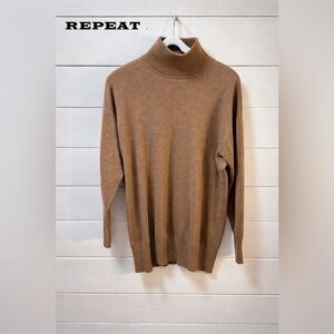 REPEAT  Chandail col montant– Taille 38/S